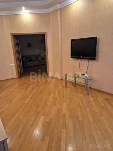 İcarəyə verilir 3 otaqlı yeni tikili 170 m², 28 May m., photo 14 from 17