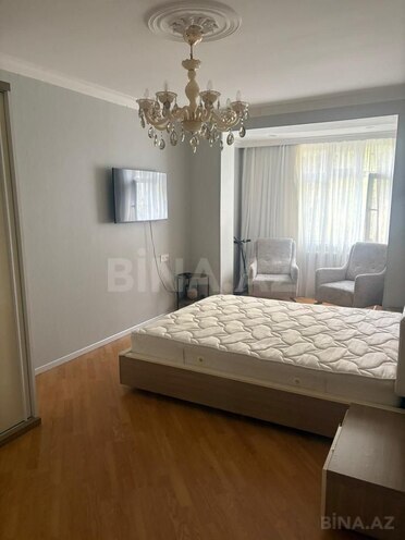 Satılır 3 otaqlı köhnə tikili 90 m², Bakıxanov q., photo 3 from 13