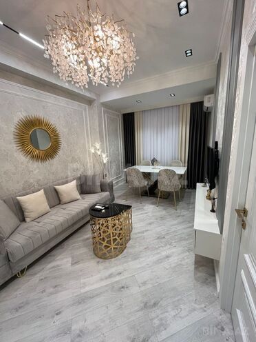 Сдаётся 2-комн. новостройка 50 м², м. Кара Караев, photo 1 from 12