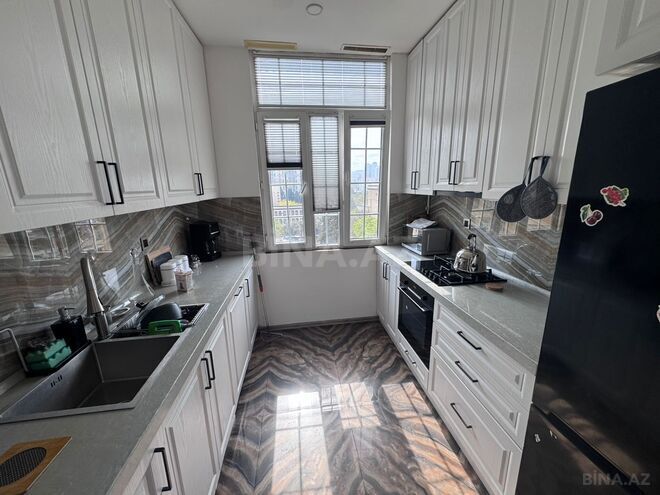 Сдаётся 3-комн. новостройка 95 м², м. Низами, photo 12 from 14