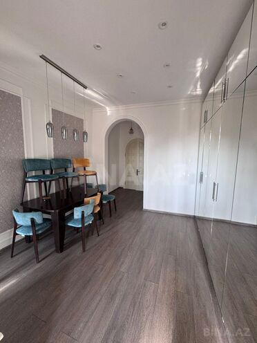 Сдаётся 3-комн. новостройка 95 м², м. Низами, photo 9 from 14