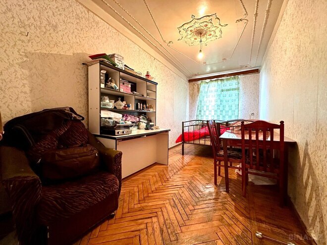 Продаётся 3-комн. вторичка 70 м², м. Нефтчиляр, photo 7 from 14