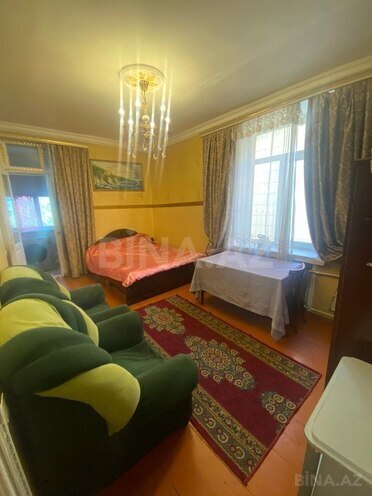 Сдаётся 2-комн. вторичка 35 м², м. Кара Караев, photo 1 from 12