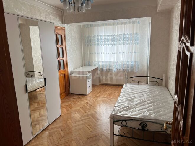 Продаётся 3-комн. вторичка 70 м², м. Низами, photo 9 from 24