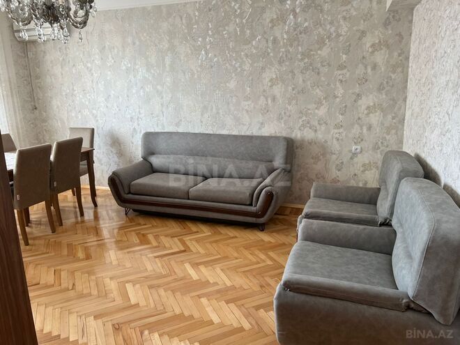 Продаётся 3-комн. вторичка 70 м², м. Низами, photo 5 from 24