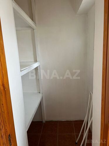 Продаётся 3-комн. вторичка 70 м², м. Низами, photo 18 from 24