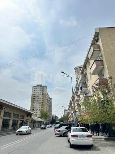 Satılır 1 otaqlı köhnə tikili 35 m², Azadlıq Prospekti m., photo 1 from 9