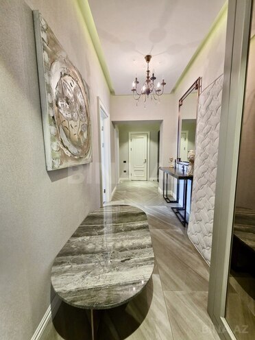 Продаётся 2-комн. новостройка 85 м², м. Элмляр Академиясы, photo 8 from 13