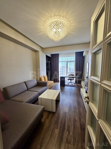 Продаётся 2-комн. новостройка 85 м², м. Элмляр Академиясы, photo 5 from 13