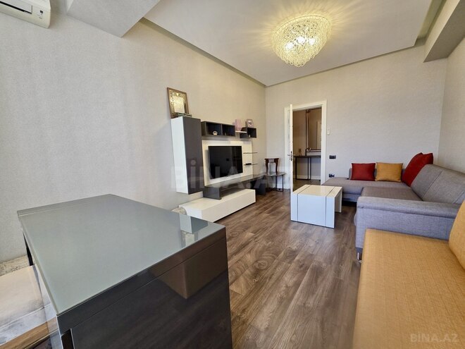Продаётся 2-комн. новостройка 85 м², м. Элмляр Академиясы, photo 6 from 13