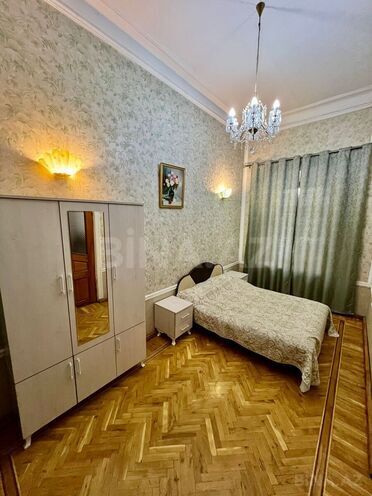 İcarəyə verilir 3 otaqlı köhnə tikili 135 m², Sahil m., photo 18 from 27