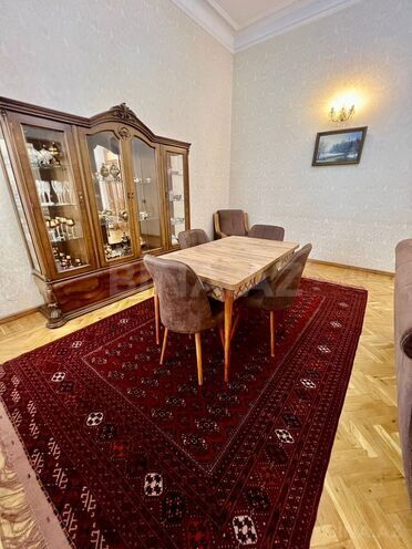 İcarəyə verilir 3 otaqlı köhnə tikili 135 m², Sahil m., photo 6 from 27