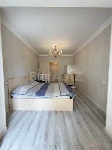 Satılır 2 otaqlı köhnə tikili 65 m², Bakıxanov q., photo 12 from 22