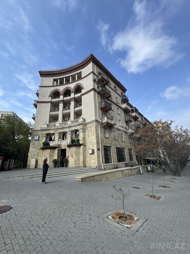 Продаётся 3-комн. вторичка 100 м², м. Низами, photo 26 from 28