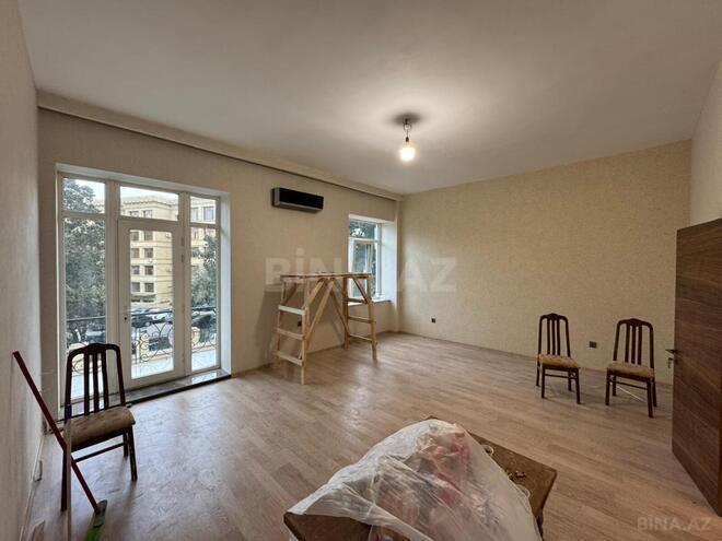 Продаётся 3-комн. вторичка 110 м², м. Ичеришехер, photo 4 from 19