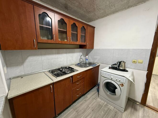 Продаётся 1-комн. вторичка 38 м², м. Элмляр Академиясы, photo 7 from 12
