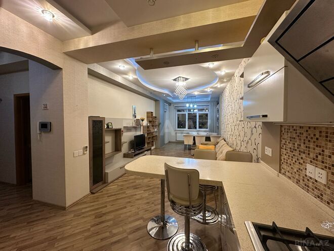 Сдаётся 3-комн. новостройка 110 м², м. Ази Асланов, photo 4 from 15