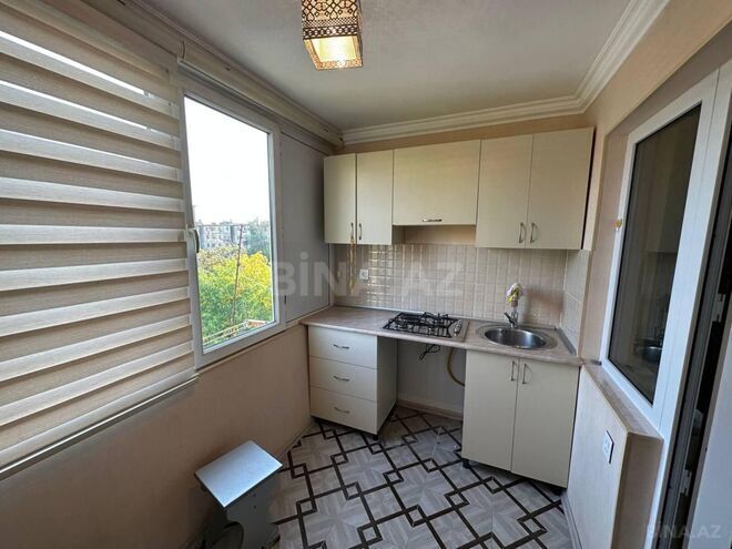 Продаётся 2-комн. вторичка 40 м², м. Нефтчиляр, photo 4 from 14