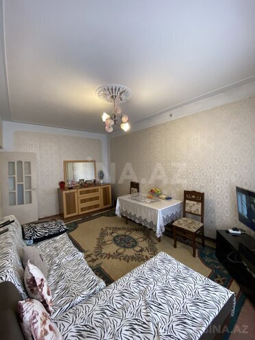 Satılır 2 otaqlı köhnə tikili 52 m², Hövsan q., photo 1 from 12