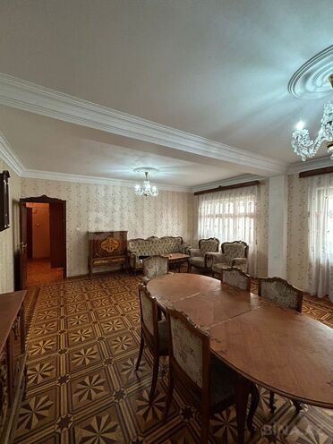 Satılır 5 otaqlı köhnə tikili 150 m², Azadlıq Prospekti m., photo 10 from 24