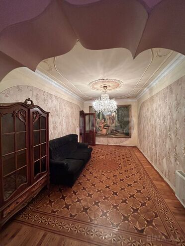 Satılır 5 otaqlı köhnə tikili 150 m², Azadlıq Prospekti m., photo 19 from 24
