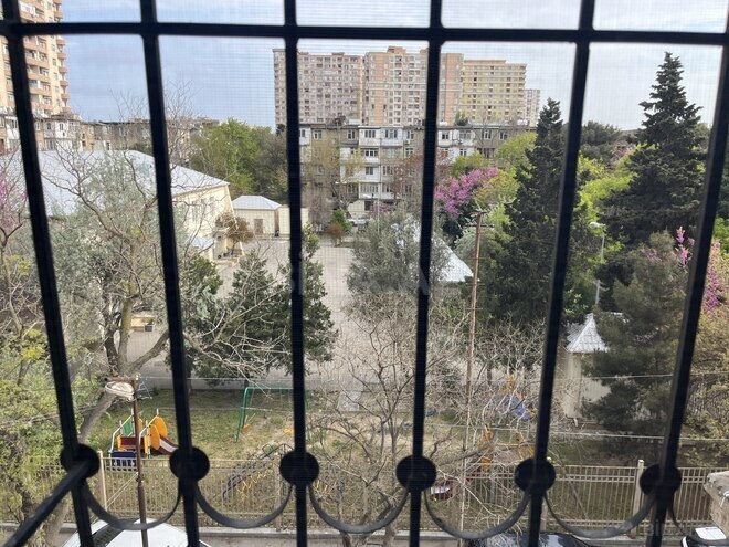 Продаётся 3-комн. вторичка 65 м², м. Элмляр Академиясы, photo 10 from 18