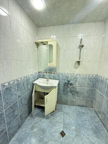 Satılır 4 otaqlı köhnə tikili 130 m², Bakıxanov q., photo 17 from 19