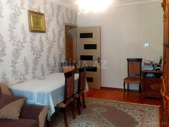 Продаётся 3-комн. вторичка 60 м², м. Кара Караев, photo 1 from 32