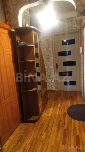 Продаётся 3-комн. вторичка 60 м², м. Кара Караев, photo 30 from 32