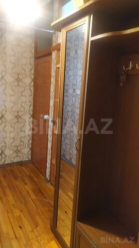 Продаётся 3-комн. вторичка 60 м², м. Кара Караев, photo 10 from 32