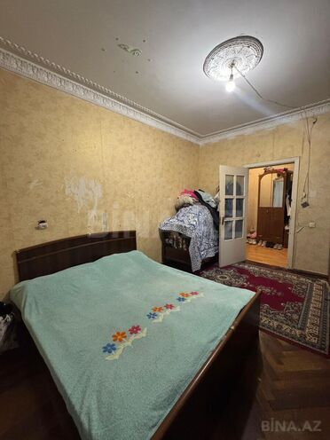 Satılır 2 otaqlı köhnə tikili 60 m², Xalqlar Dostluğu m., photo 1 from 11