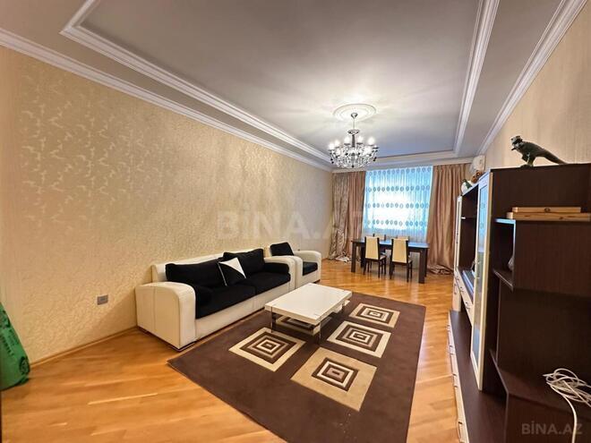 Сдаётся 3-комн. новостройка 125 м², м. Низами, photo 3 from 13