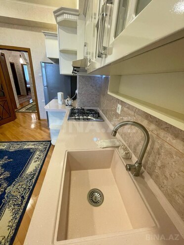Сдаётся 3-комн. новостройка 120 м², м. Ази Асланов, photo 12 from 17