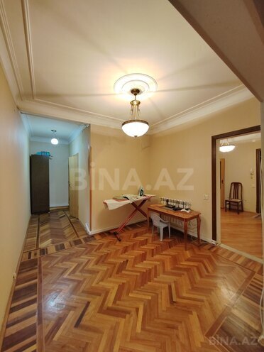 Satılır 5 otaqlı köhnə tikili 120 m², Həzi Aslanov m., photo 8 from 23