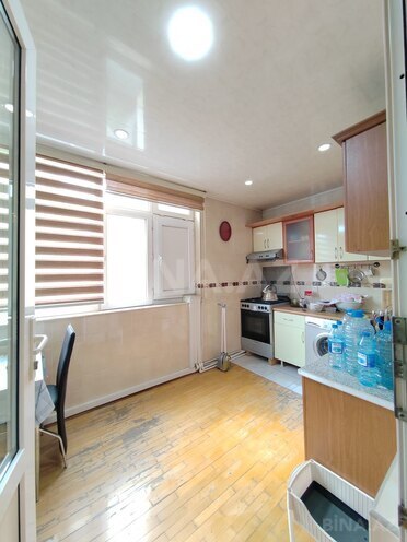 Satılır 5 otaqlı köhnə tikili 120 m², Həzi Aslanov m., photo 13 from 23