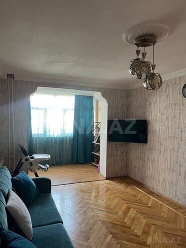 Satılır 2 otaqlı köhnə tikili 45 m², Qara Qarayev m., photo 4 from 12