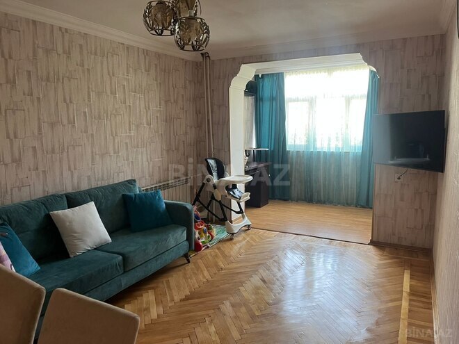 Satılır 2 otaqlı köhnə tikili 45 m², Qara Qarayev m., photo 1 from 12