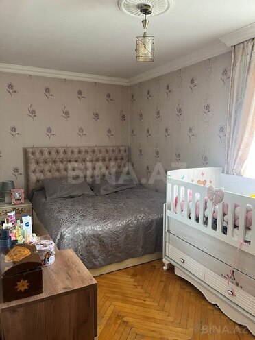 Satılır 2 otaqlı köhnə tikili 45 m², Qara Qarayev m., photo 7 from 12