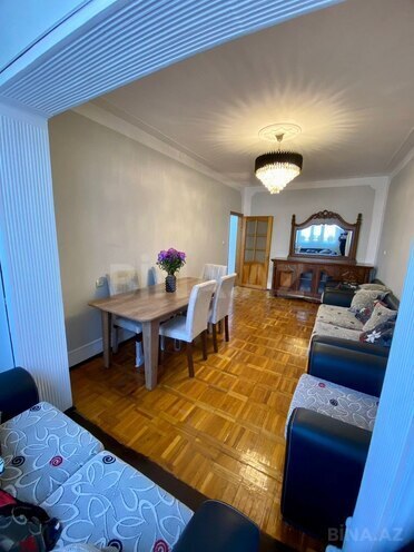 Сдаётся 4-комн. вторичка 85 м², м. Иншаатчылар, photo 1 from 16