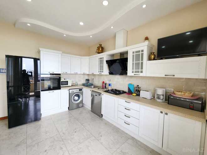 Сдаётся 3-комн. новостройка 155 м², м. Низами, photo 8 from 17