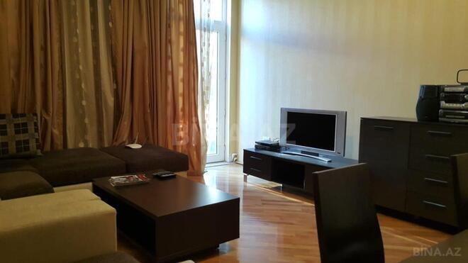 İcarəyə verilir 3 otaqlı köhnə tikili 100 m², Sahil m., photo 1 from 15