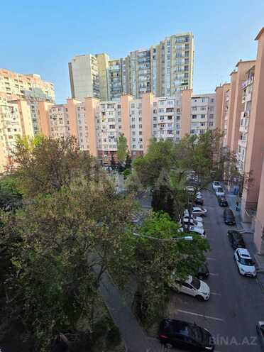 Продаётся 3-комн. вторичка 70 м², Хатаинский р., photo 15 from 16