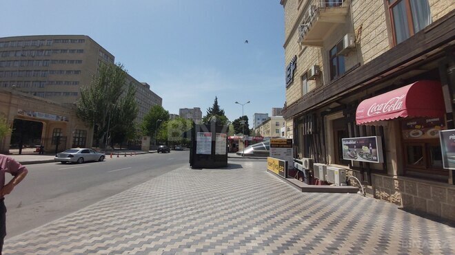 Сдаётся  объект 30 м², м. Элмляр Академиясы, photo 13 from 14