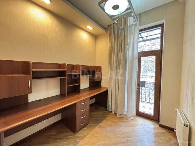 İcarəyə verilir 3 otaqlı köhnə tikili 85 m², 28 May m., photo 15 from 21