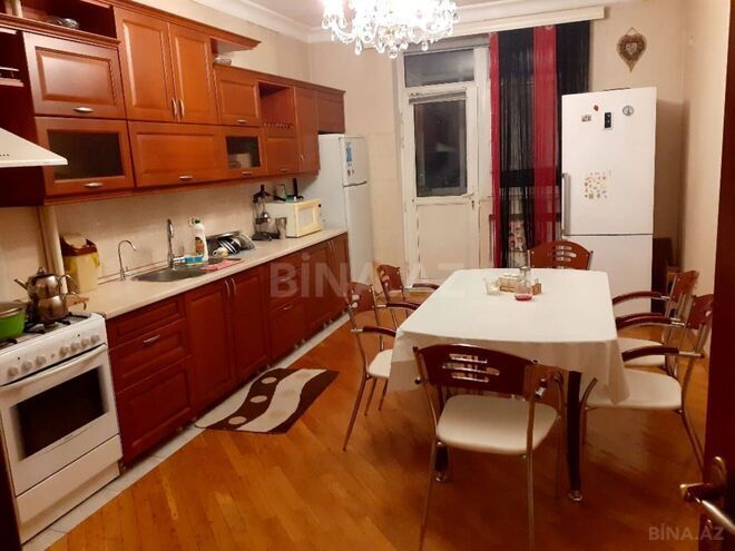 Сдаётся 3-комн. новостройка 145 м², м. Низами, photo 6 from 8
