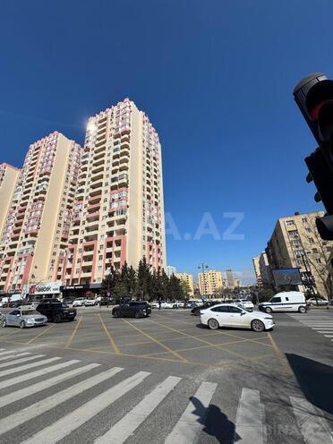 Satılır 3 otaqlı köhnə tikili 55 m², İnşaatçılar m., photo 1 from 18