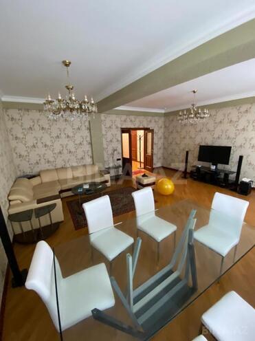 Сдаётся 3-комн. новостройка 180 м², м. 28 мая, photo 4 from 13