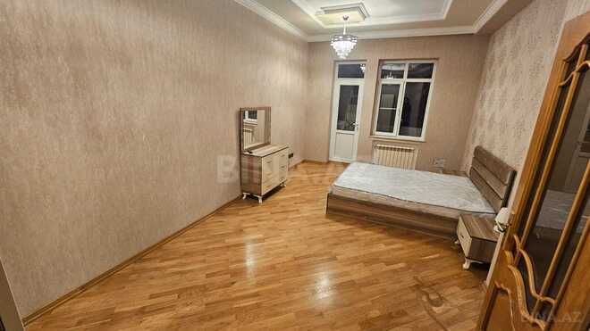 Сдаётся 3-комн. новостройка 130 м², Насиминский  р., photo 18 from 21