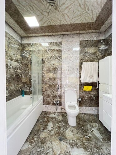 Сдаётся 2-комн. новостройка 70 м², м. Элмляр Академиясы, photo 8 from 13