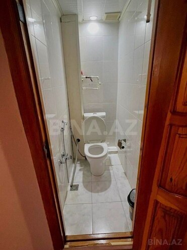 Satılır 4 otaqlı köhnə tikili 110 m², Yasamal r., photo 13 from 19